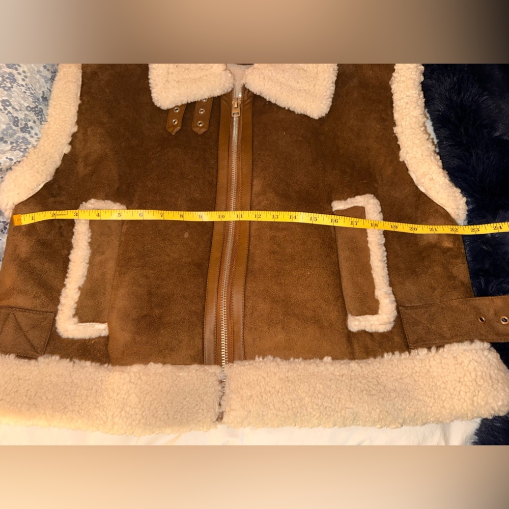 Topshop faux suede shearling oversized aviator vest in chocolate - Picture 7 of 10